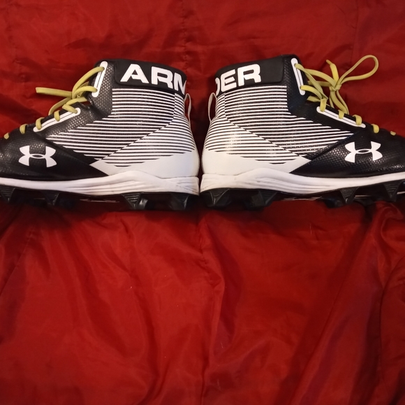 Men's Under Armour Bound Football Cleats Size 10.5 - Picture 2 of 7